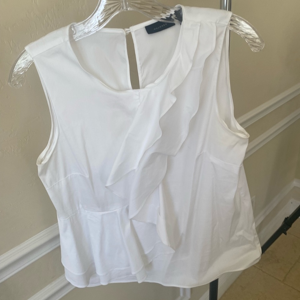 Halogen White Ruffled Sleeveless Blouse with Crew Neck